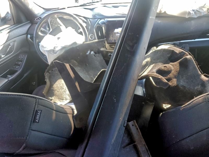 2022 Chevrolet Traverse lt