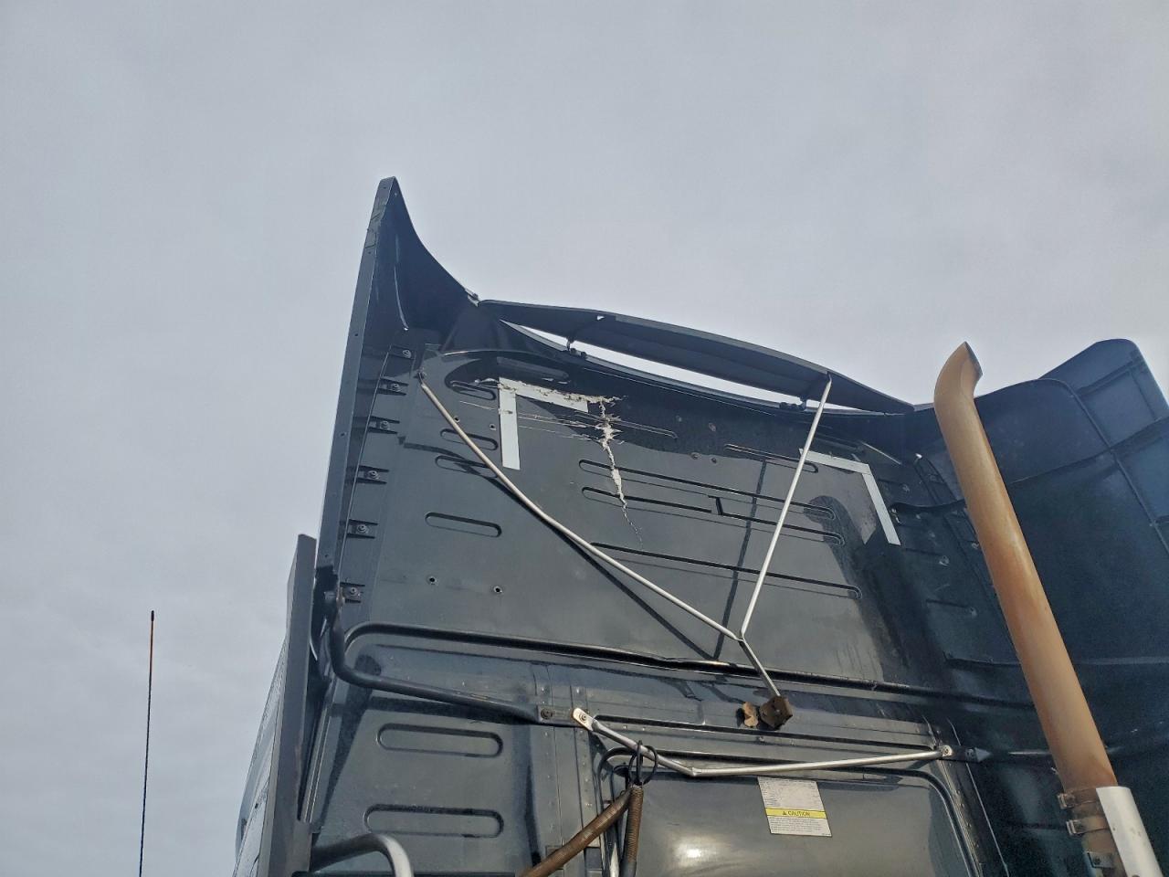 2019 Volvo VNL Semi Truck