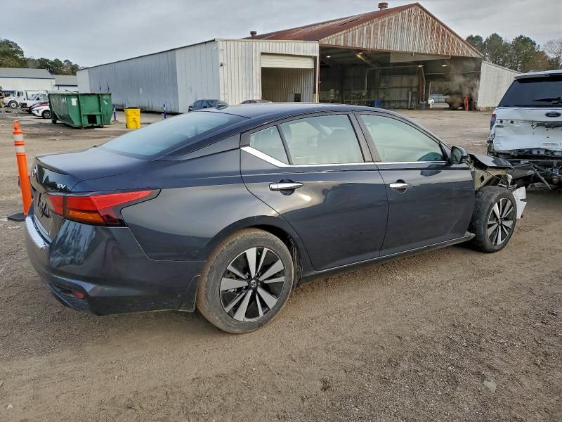 2021 Nissan Altima sv