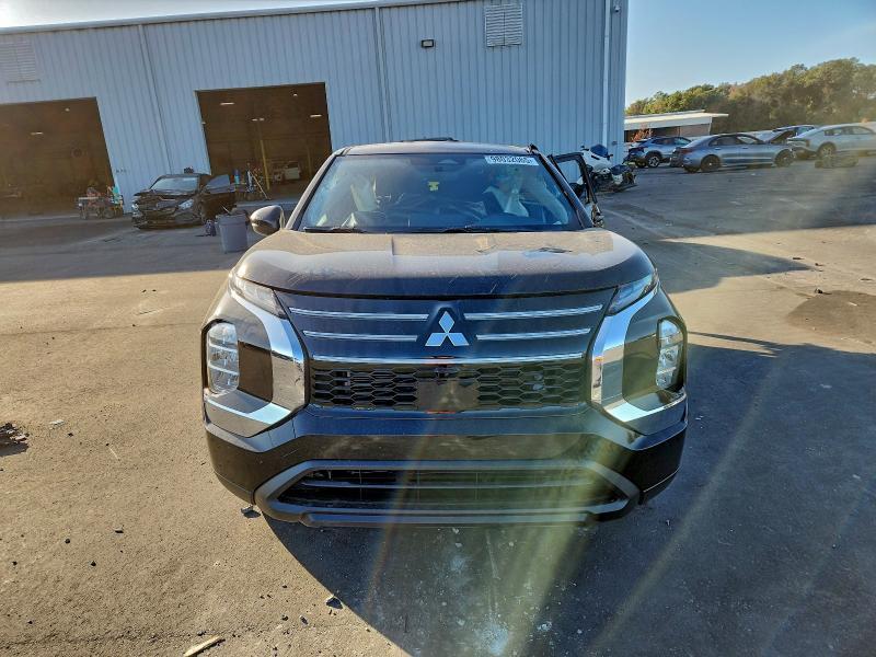 2025 Mitsubishi Outlander es