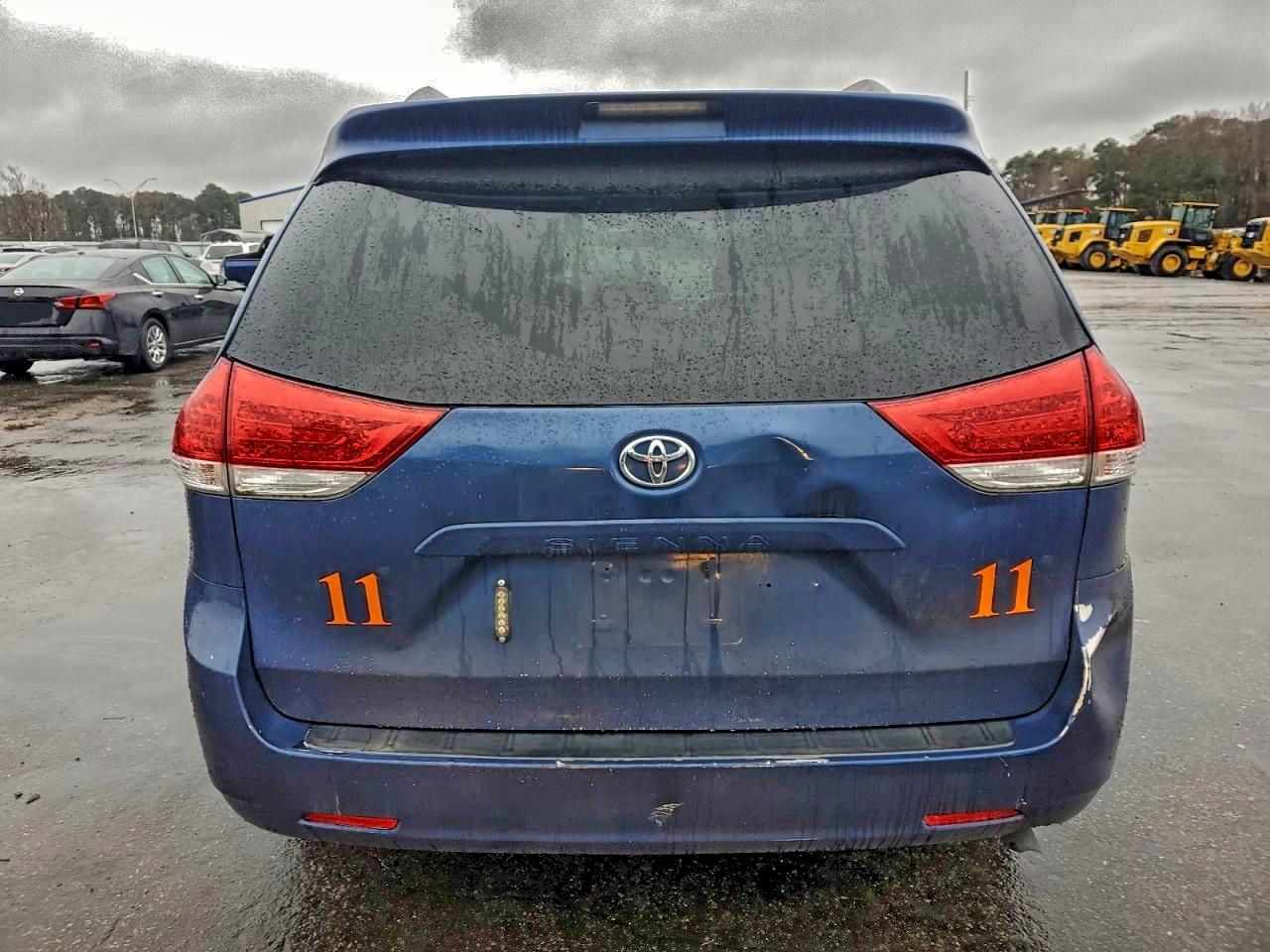 2013 Toyota Sienna le