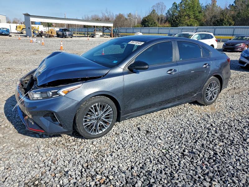 2023 KIA Forte gt Line
