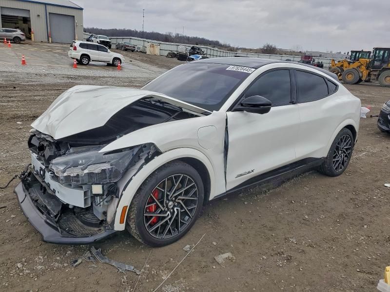 2023 Ford Mustang Mach-e gt