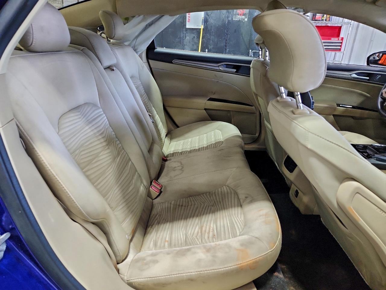 2016 Ford Fusion se