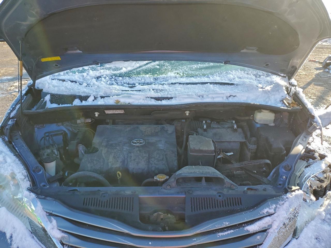 2013 Toyota Sienna xle Premium 8-passenger