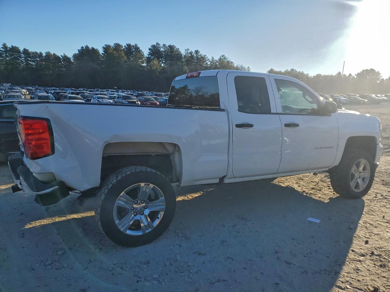 2017 Chevrolet Silverado C1500 Custom