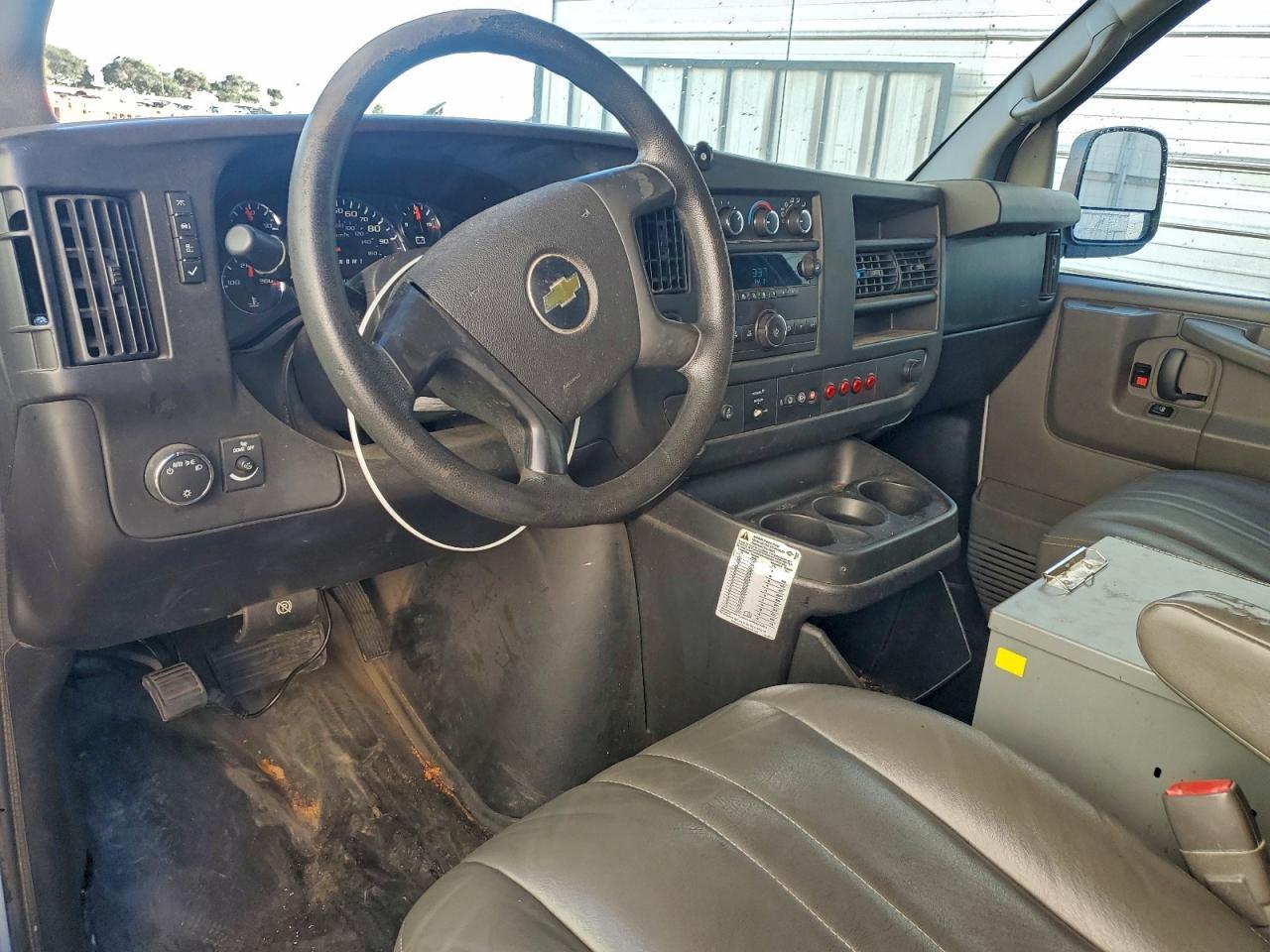 2014 Chev Rolet Express 2500 Utility / Service Van