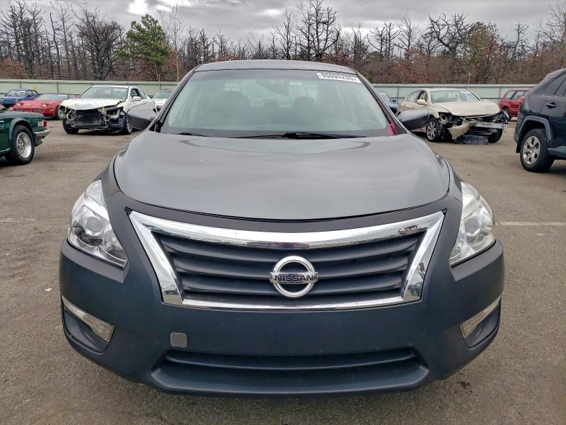 2014 Niss Altima
