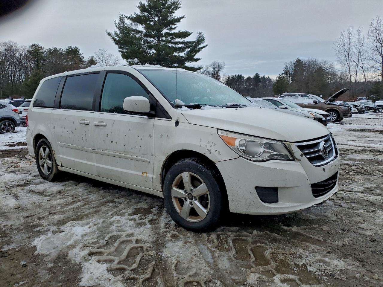 2010 Volkswagen Routan se