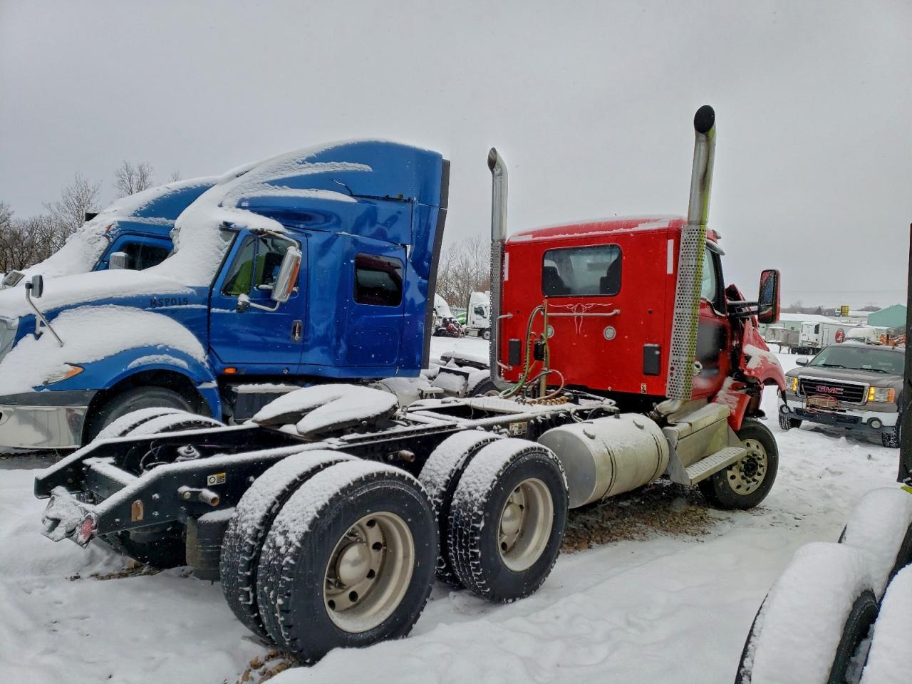 2023 Kenworth T880 Semi Truck