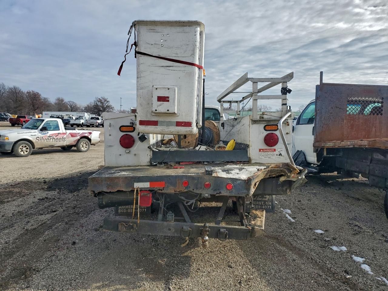 2004 Ford F450 Bucket Truck