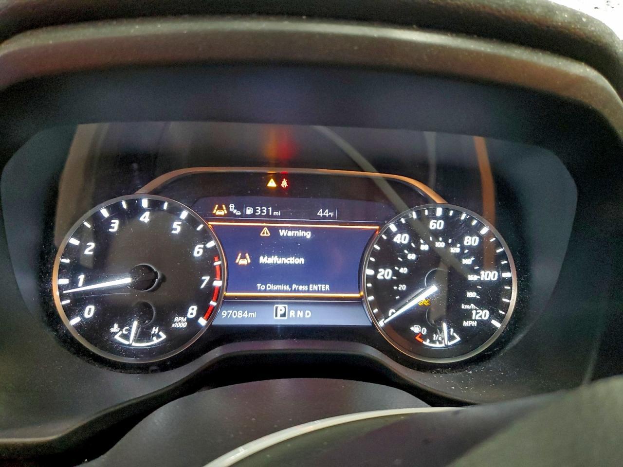 2021 Nissan Titan sv