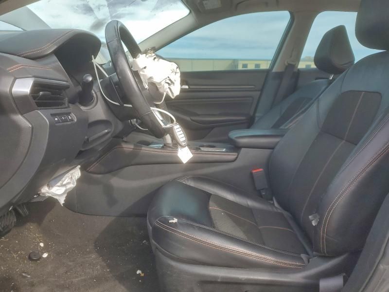 2022 Nissan Altima sr