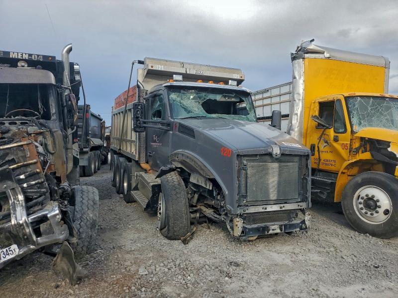 2019 Kenworth T880 Dump Truck