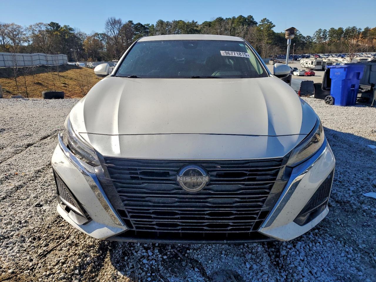 2023 Nissan Altima sv