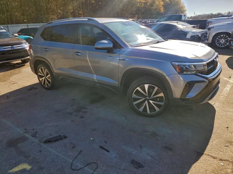 2024 Volkswagen Taos se