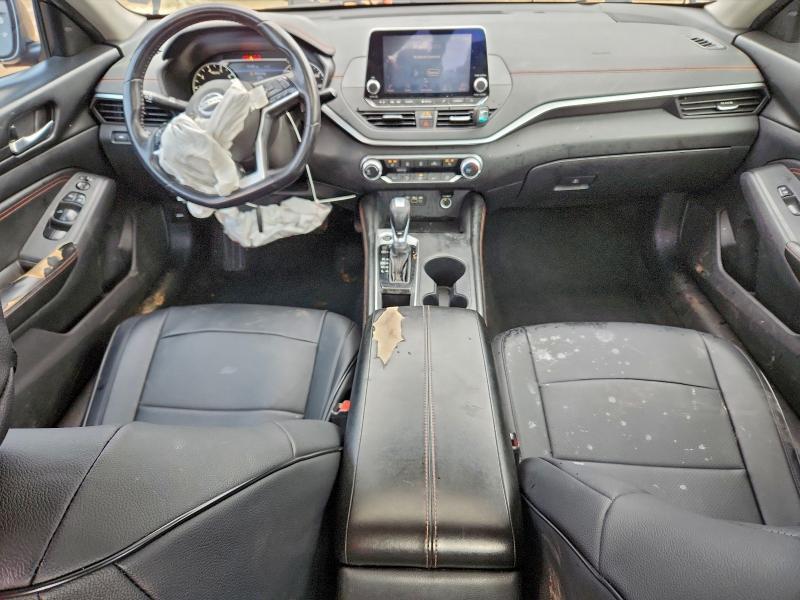 2020 Nissan Altima sr