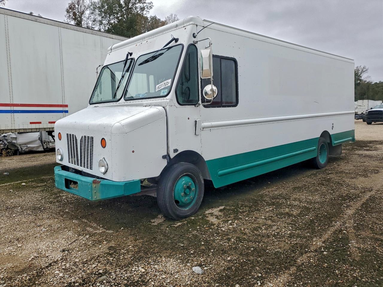2013 Freightliner Chassis M Line WALK-IN Van