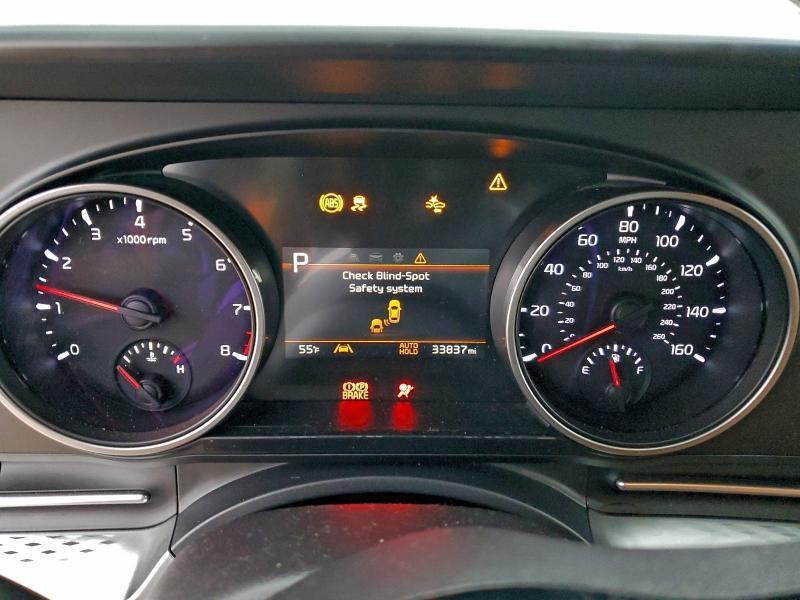 2024 KIA Carnival lx