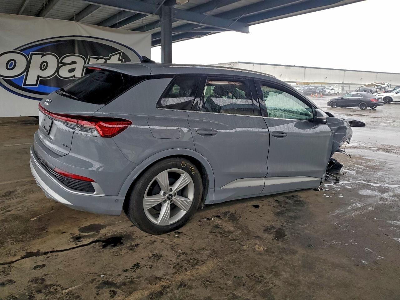 2024 Audi Q4 E-tron Premium Plus