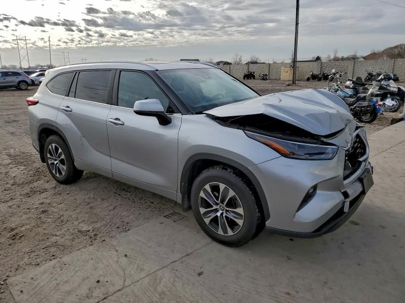 2023 Toyota Highlander l