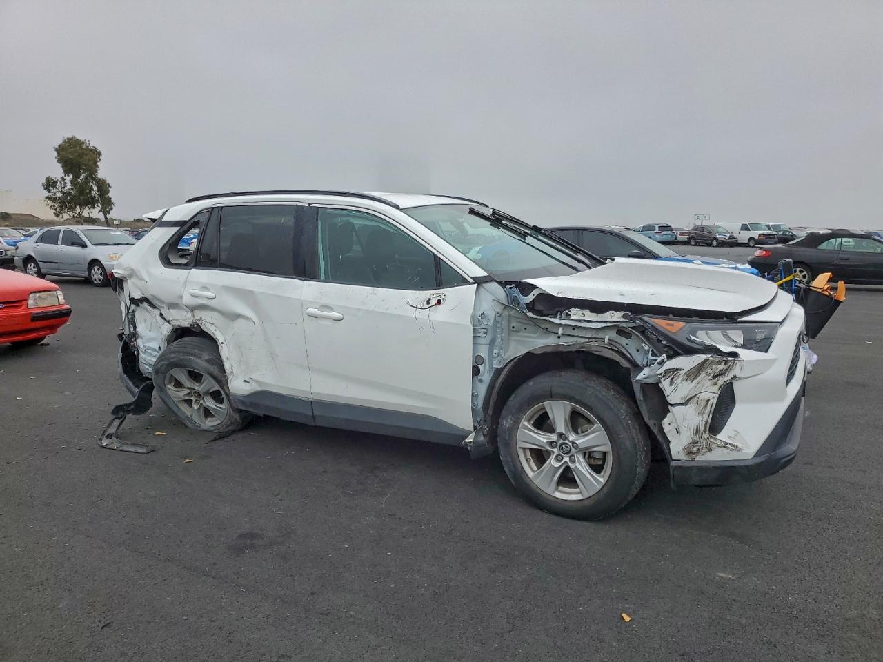 2020 Toyota Rav4 le