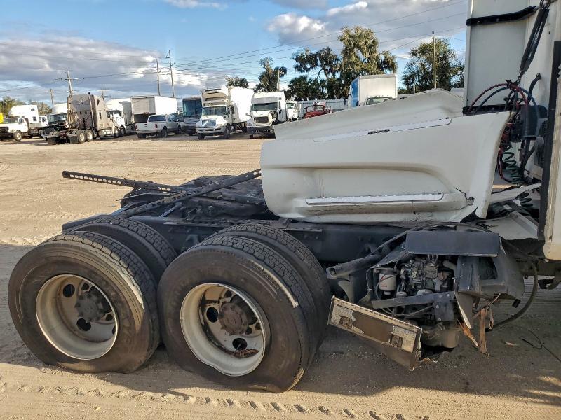 2020 International LT625 Semi Truck