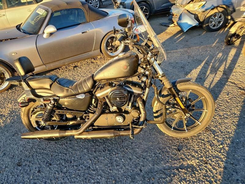 2022 Harley-Davidson XL883 N