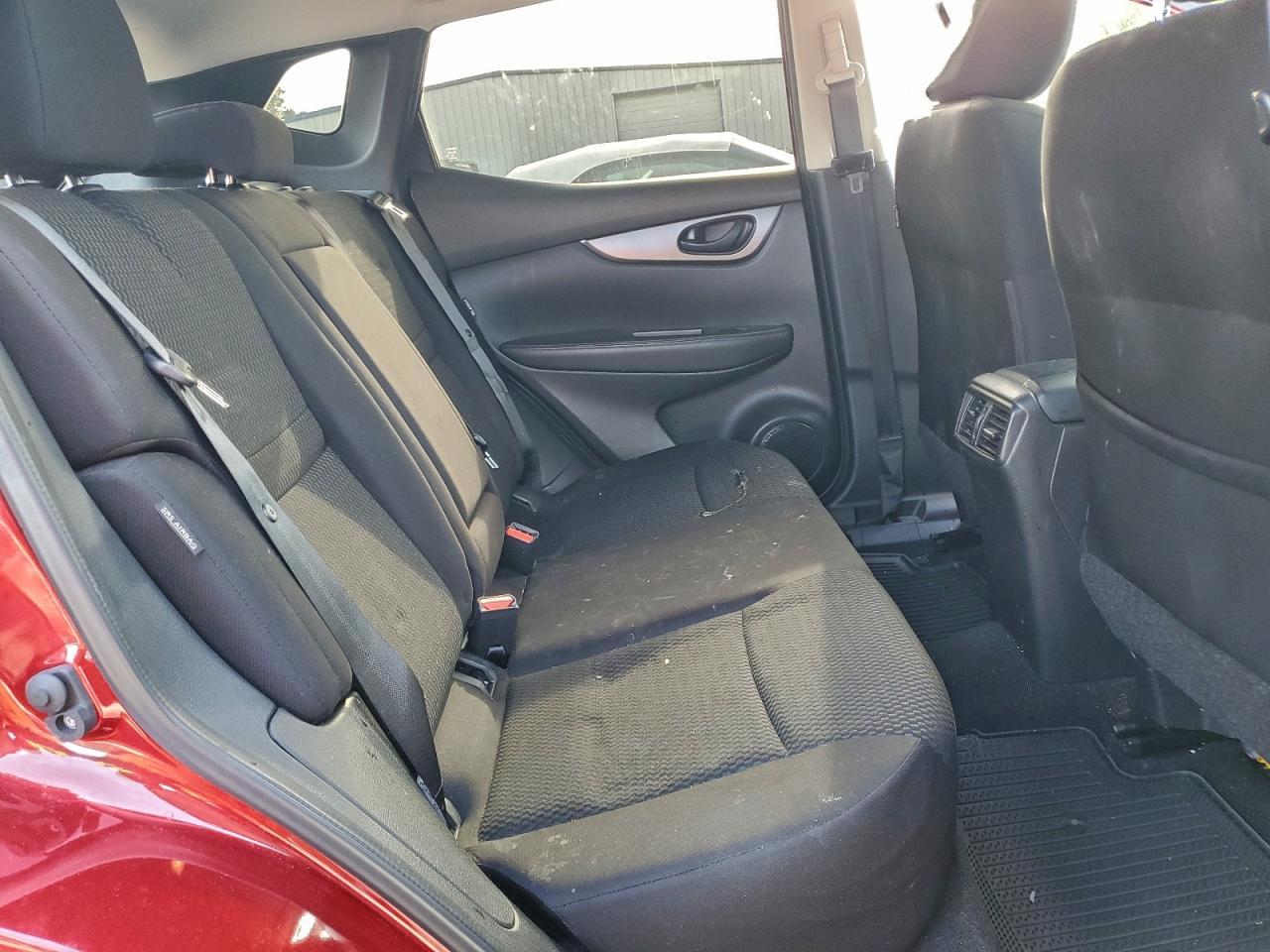 2020 Nissan Rogue Sport s