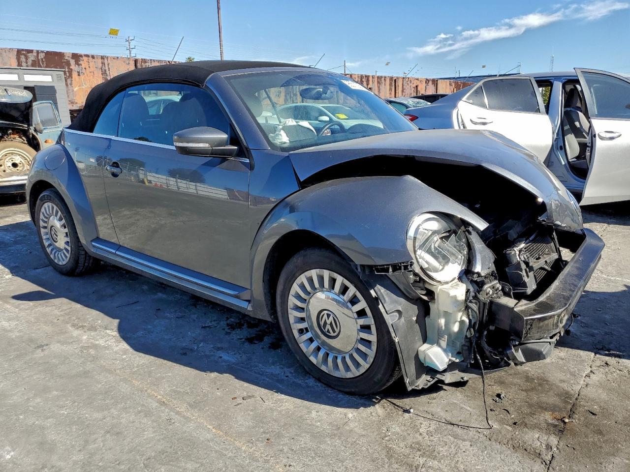 2013 Volkswagen Beetle