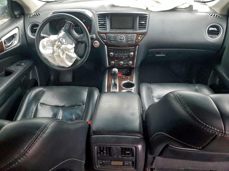 2016 Nissan Pathfinder sl