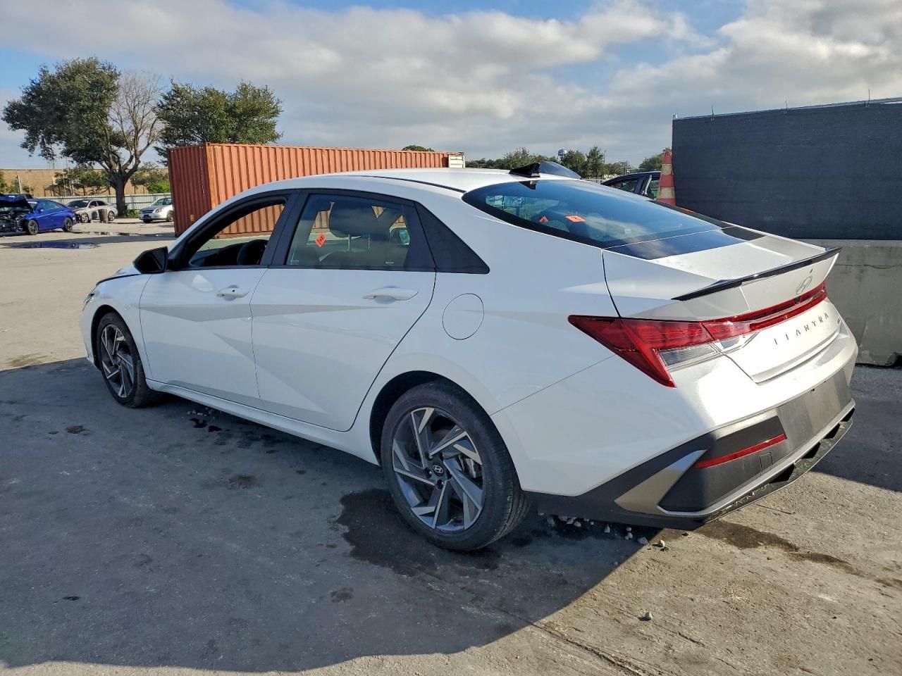 2025 Hyundai Elantra Blue