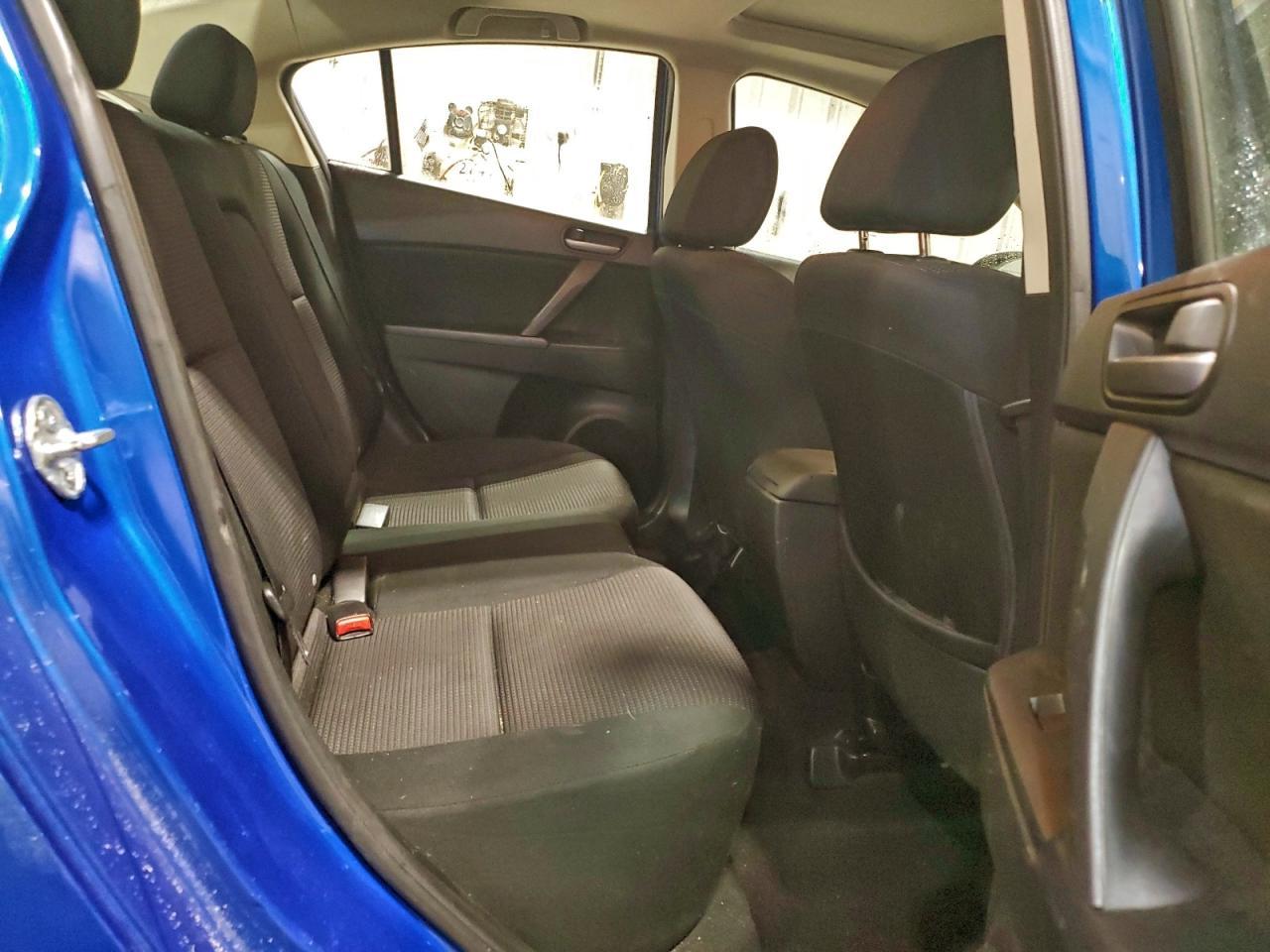 2012 Mazda 3 I