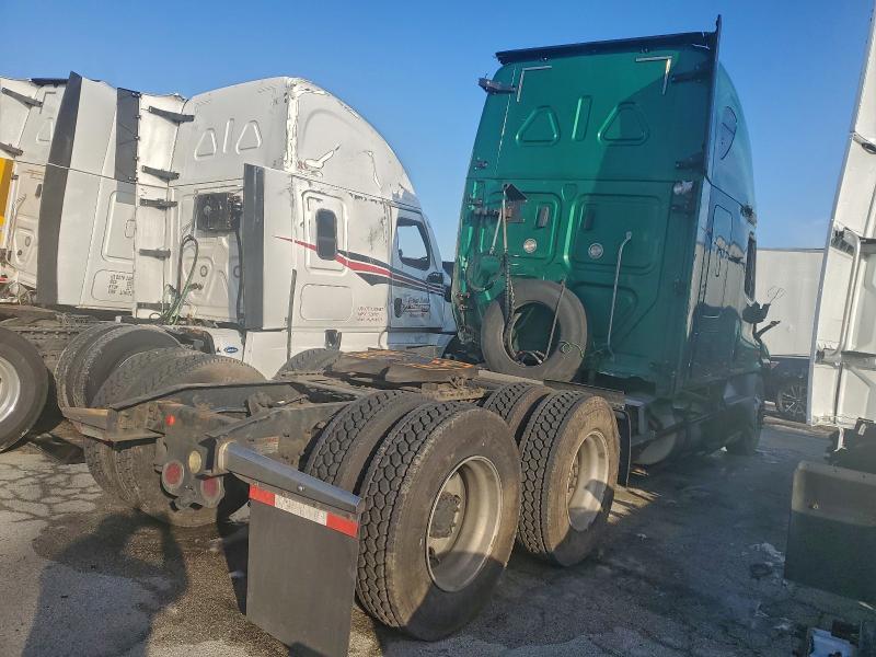 2018 Freigliner 2018 Freightliner Cascadia 125 Semi Truck