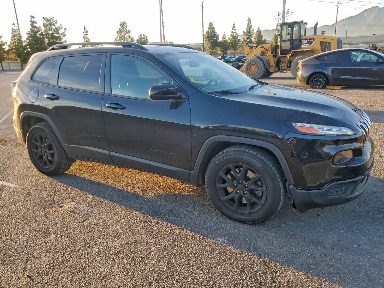 2016 Jeep Cherokee Sport