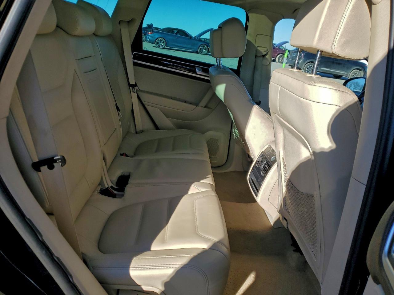 2011 Volkswagen Touareg V6