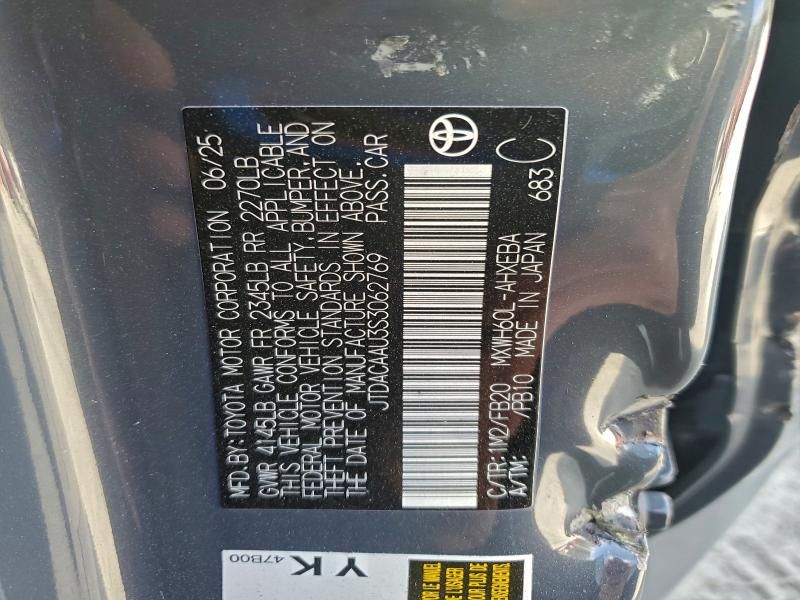 2025 Toyota Prius le