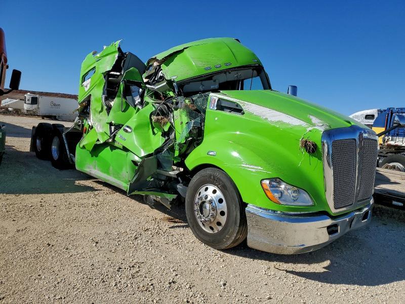 2022 Kenworth T680 Semi Truck