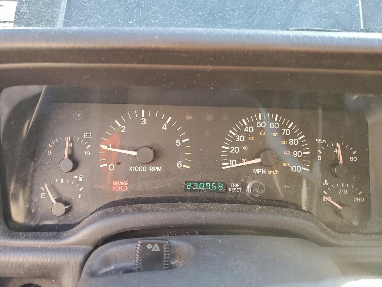 2001 Jeep Cherokee Sport