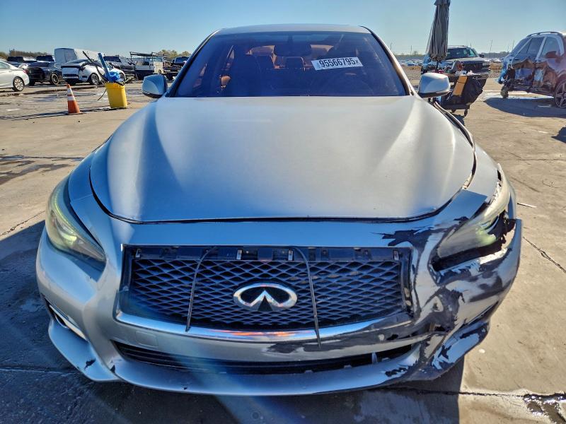 2015 Infiniti Q50 Base