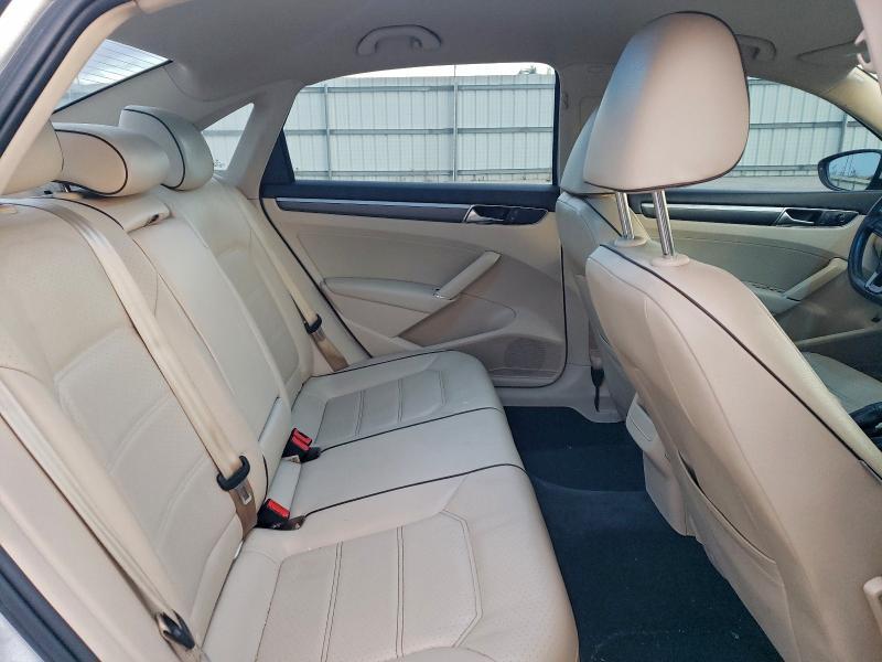 2017 Volkswagen Passat R-line