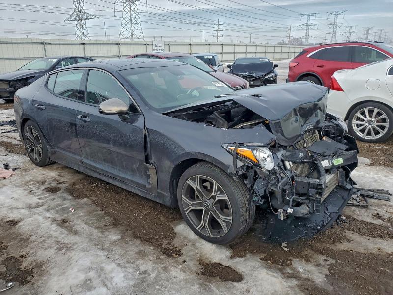 2021 KIA Stinger