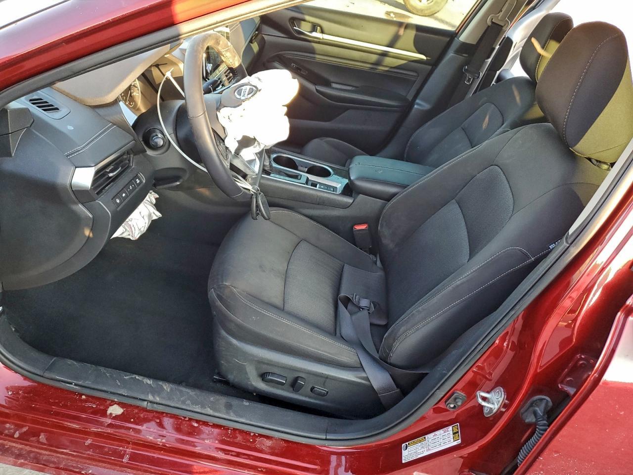 2021 Niss Altima