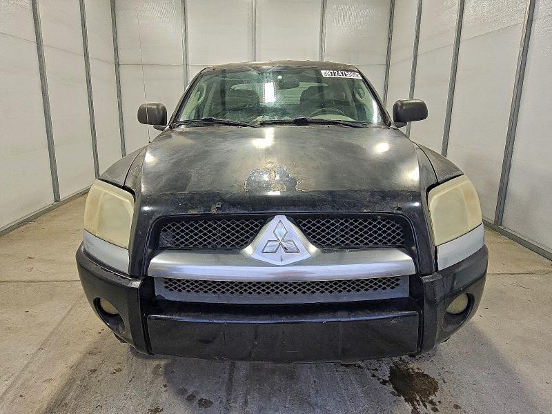 2006 Mitsubishi Raider XLS