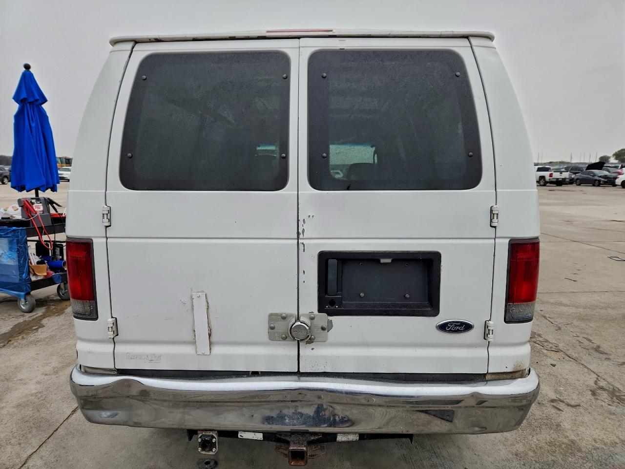 2005 Ford E350 Delivery van