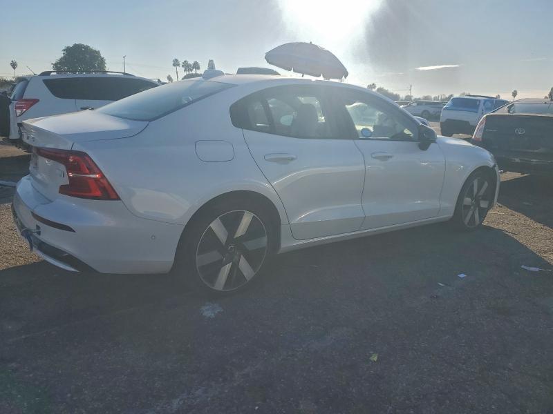 2024 Volvo S60 Plus