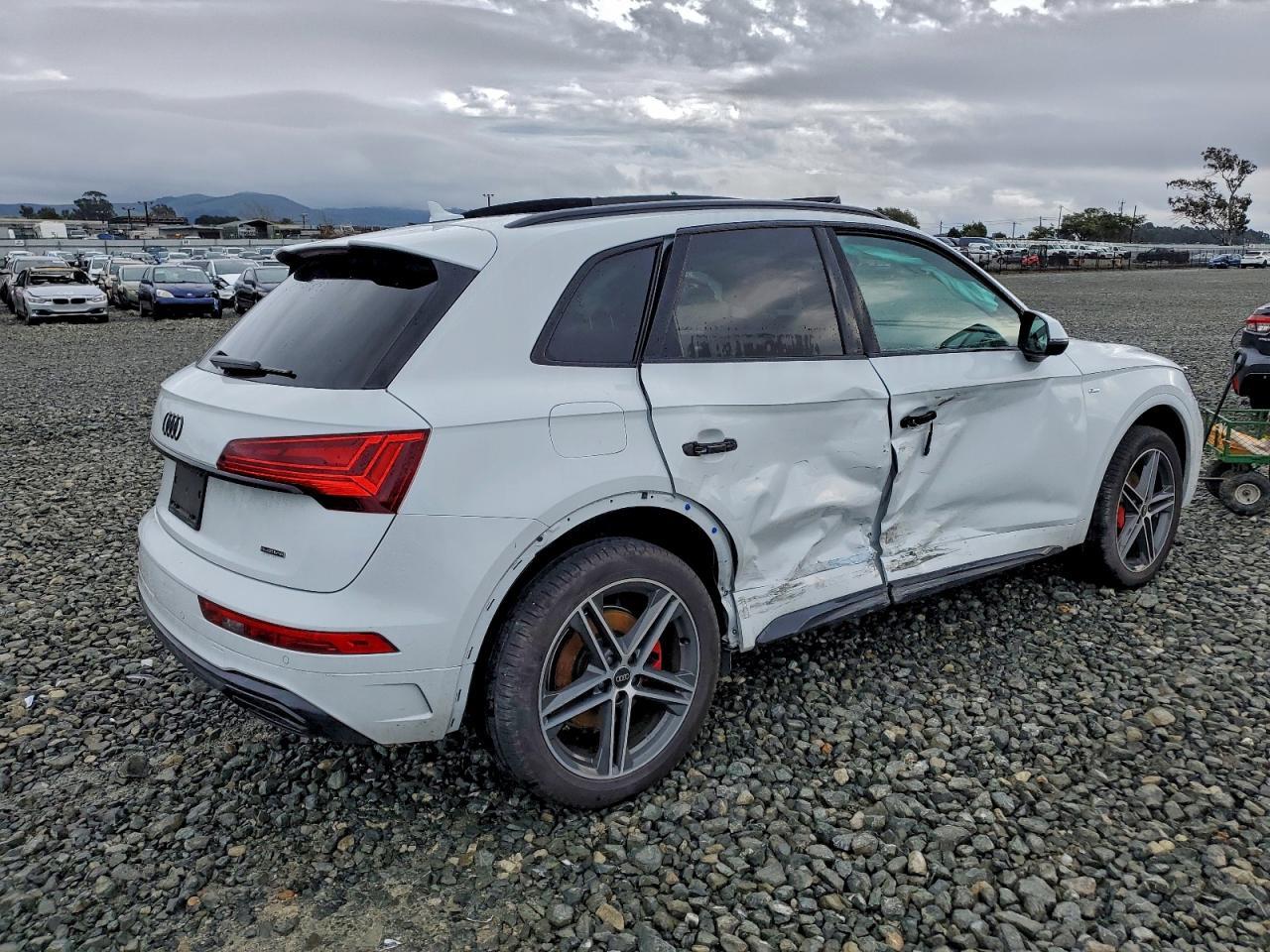 2024 Audi Q5 e Premium Plus 55
