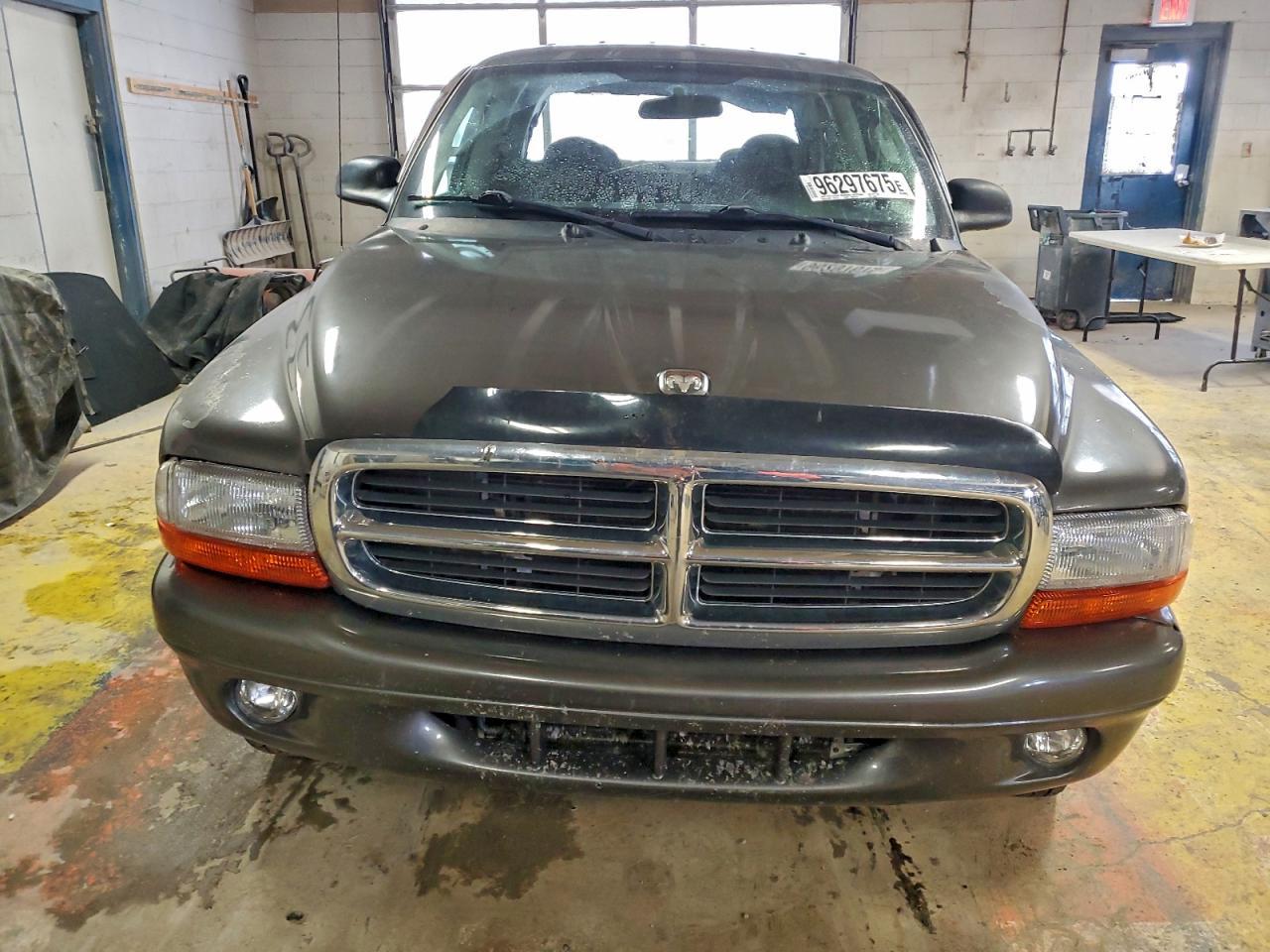 2004 Dodge Dakota Quad Sport