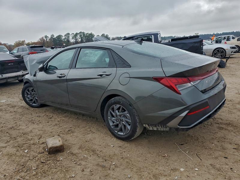 2025 Hyundai Elantra Blue