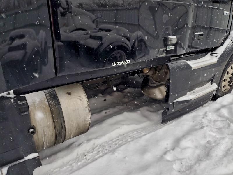 2020 Volvo VNL Semi Truck